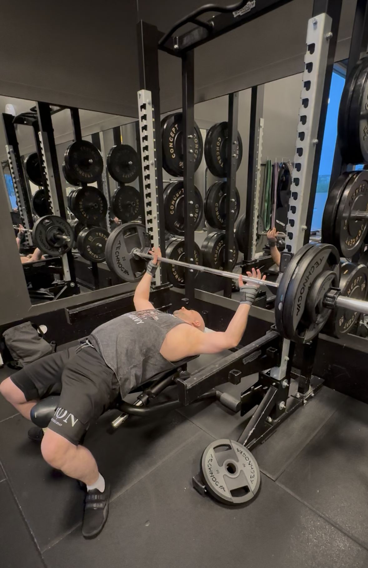 Andrii Serhiienko lifting weights