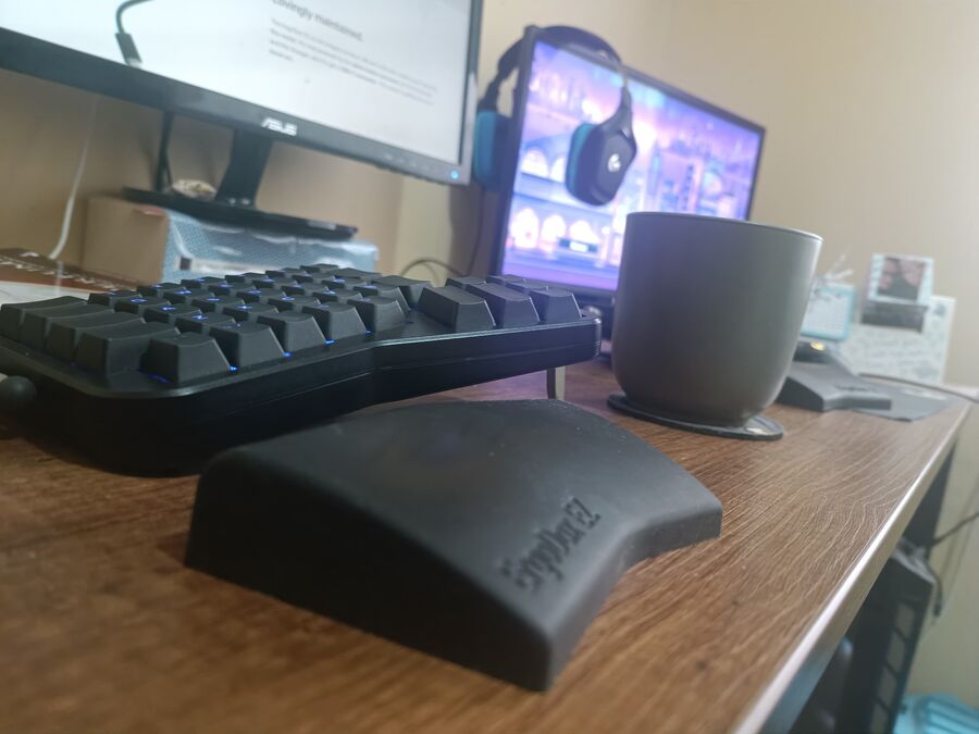 Arturo Cuya's setup, close