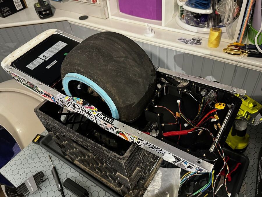 Cal Moody's Onewheel, open