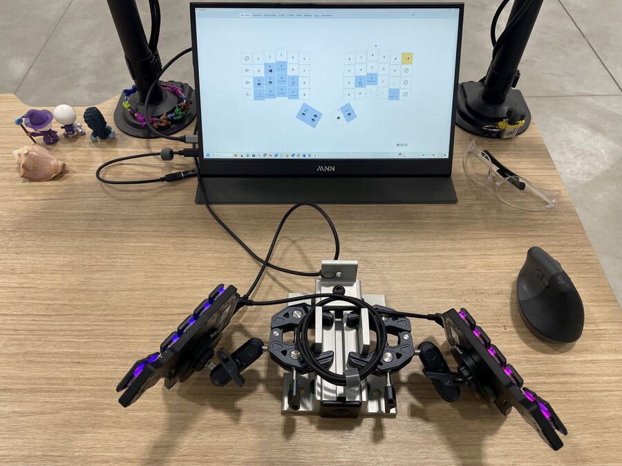 Juan Hernandez's keyboard from above