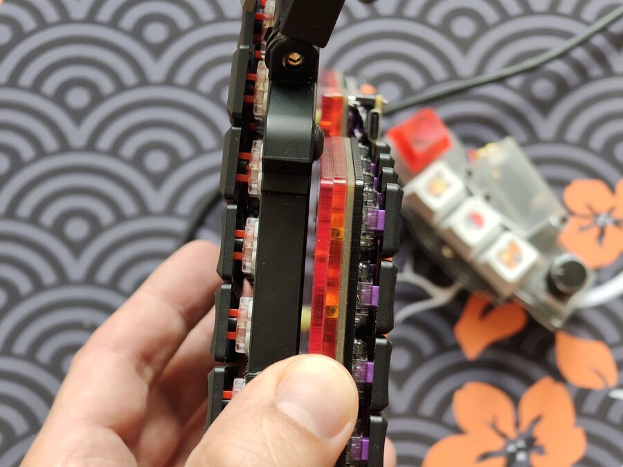 Ladislav Benc's keyboards, thickness comparision