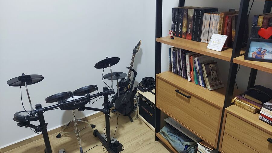 Tiago Ávila's instruments