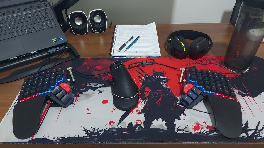 Tiago Ávila's keyboard