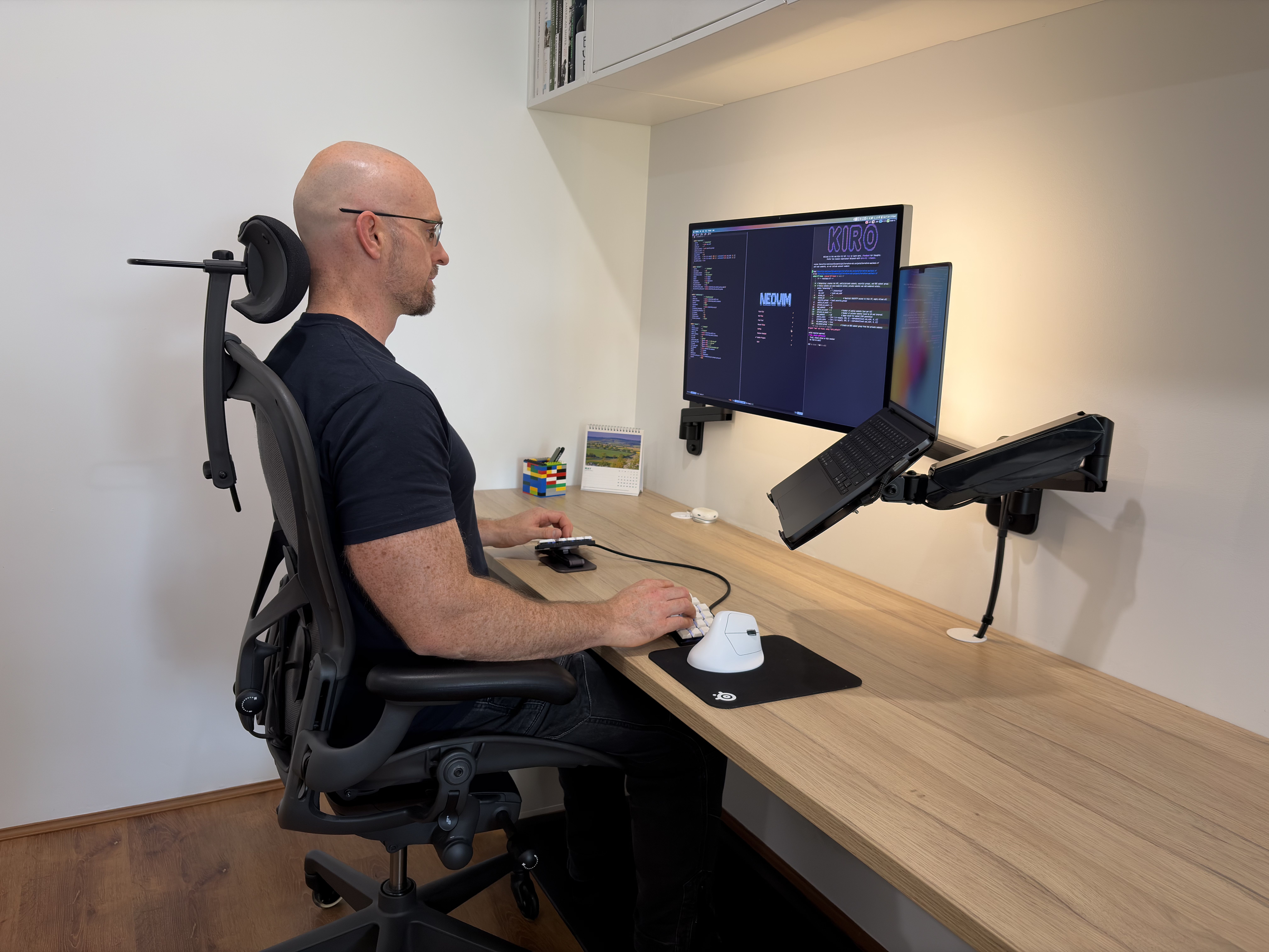 Tim Howlinson’s setup in profile, in use