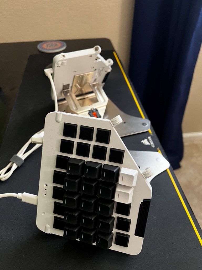 Victor Fuentes Sangabriel's keyboard