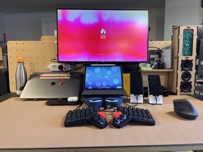 Lorne Ashley's work setup