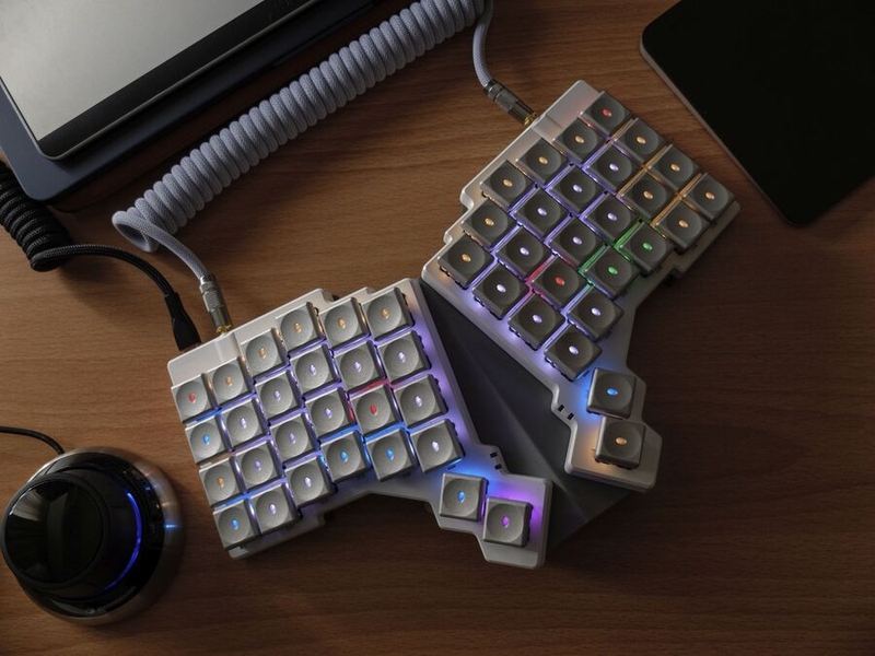 Ming Thien's Voyager keyboard