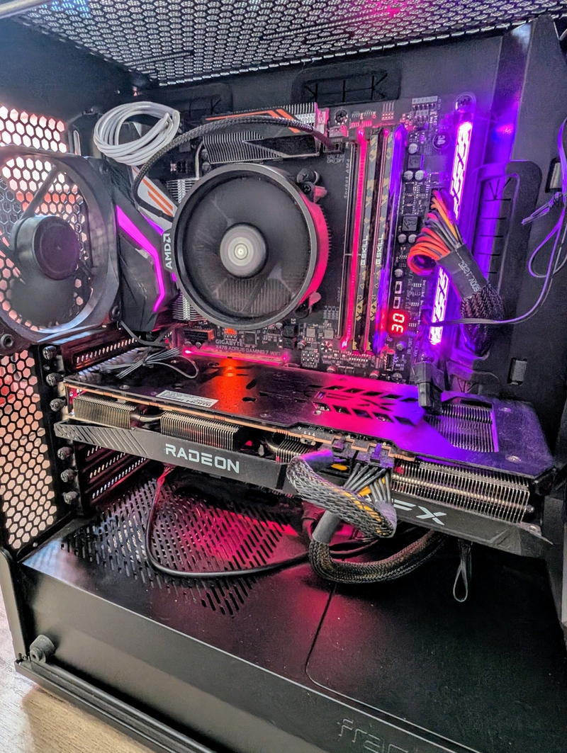 Amanda Meeks's PC, viewed from an angle