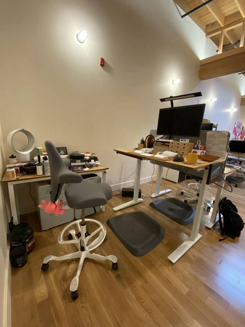 office-desk_side