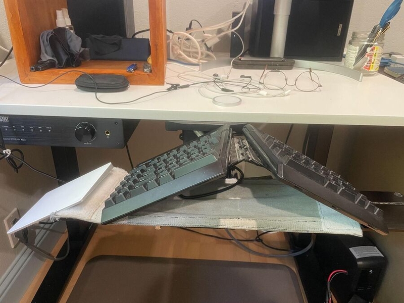 Eben Haber's homemade keyboard tent also works for the Kinesis Freestyle