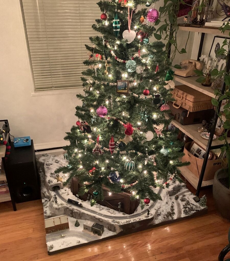 Luis Rosario's model railroad, long shot of tree