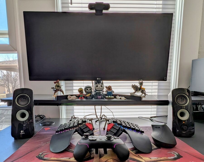 Amanda Meeks's setup, up close