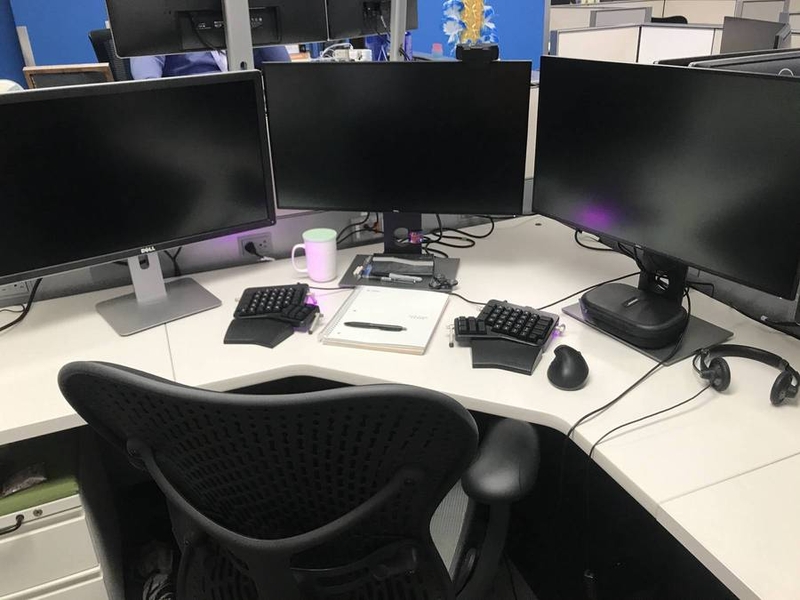 desk_work