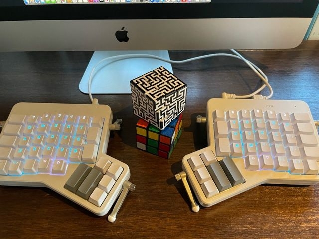 David Krakauer's keyboard with Rubik's cubes