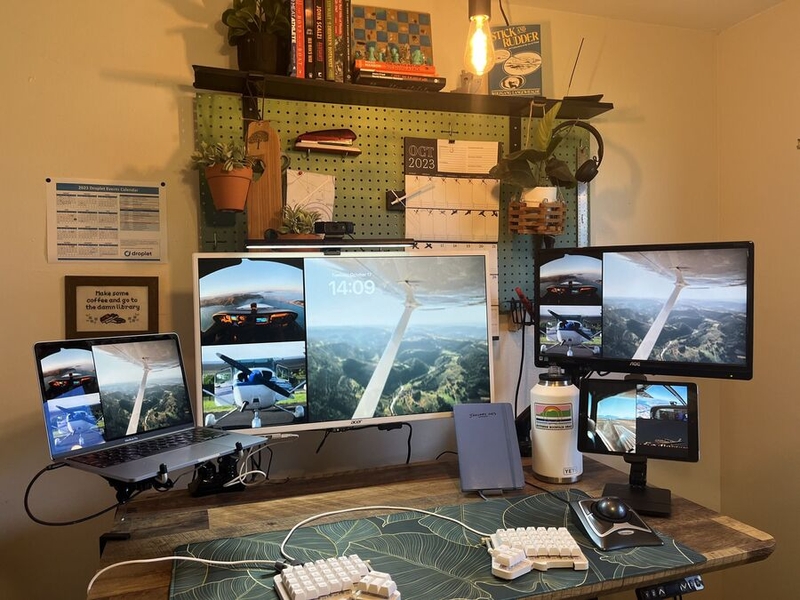 Ryan Muller Kennedy's setup