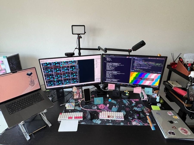 Lily Oliveira's setup