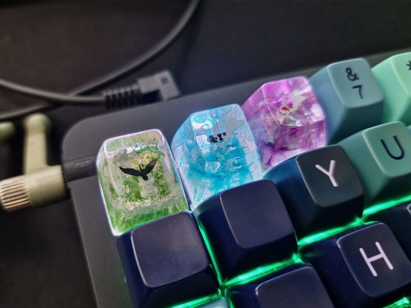 Di Turner's dragon artisan keycap