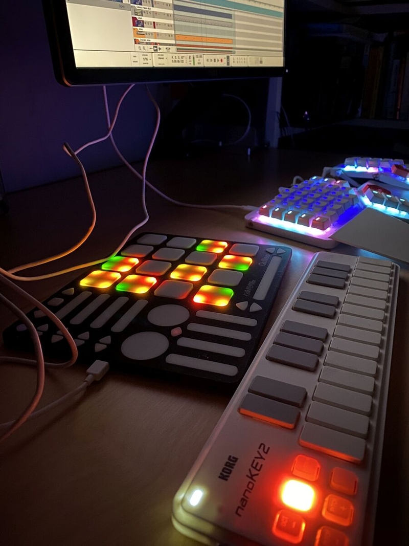 Soledad Penadés's setup in dark mode