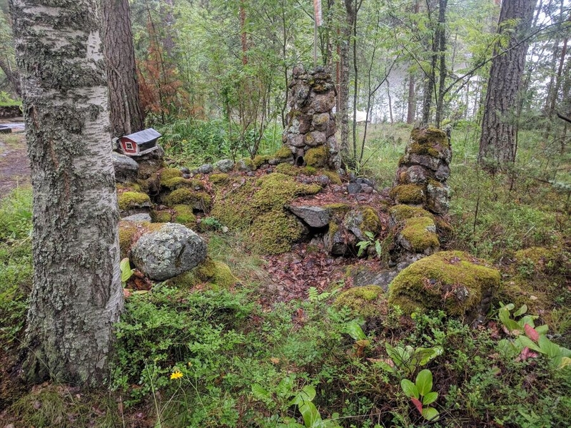 Kasimir Pihlasviita's forest ruins