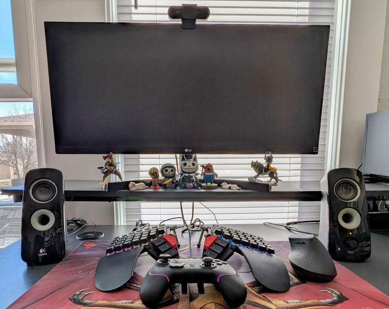 Amanda Meeks's setup, up close