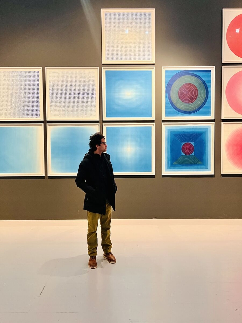 Lorne Ashley at a gallery