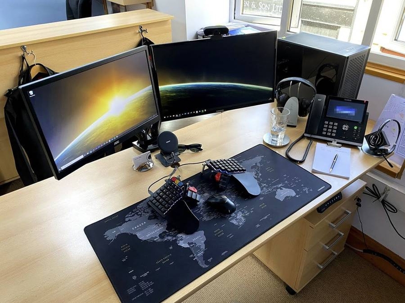 Tristan Owen's work setup